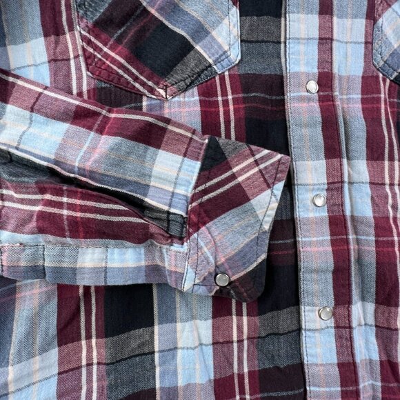 Levi’s Pearl Snap Shirt Lightweight Flannel Plaid Red Blue Small Modern Fit - Picture 8 of 11
